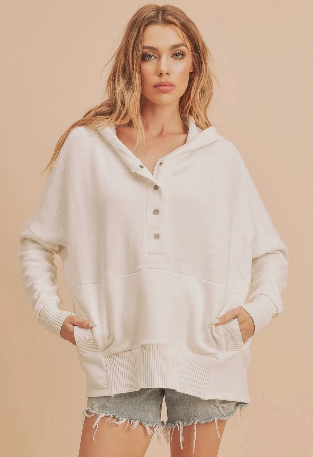 Vivi Pullover - White