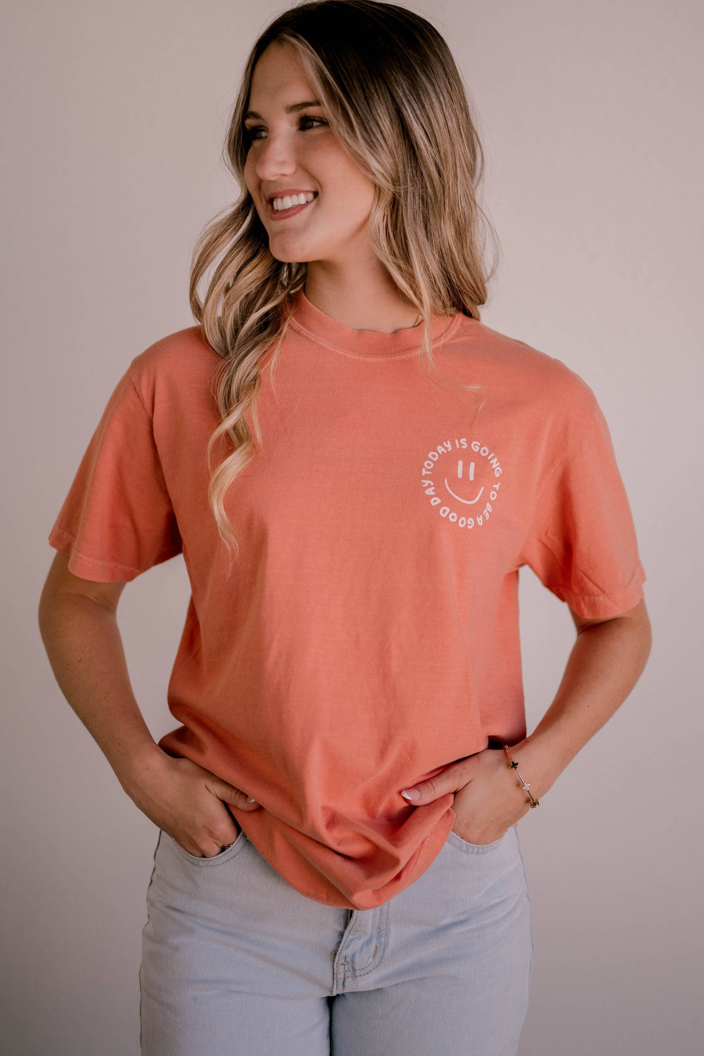 Good Day Tee- Terracotta