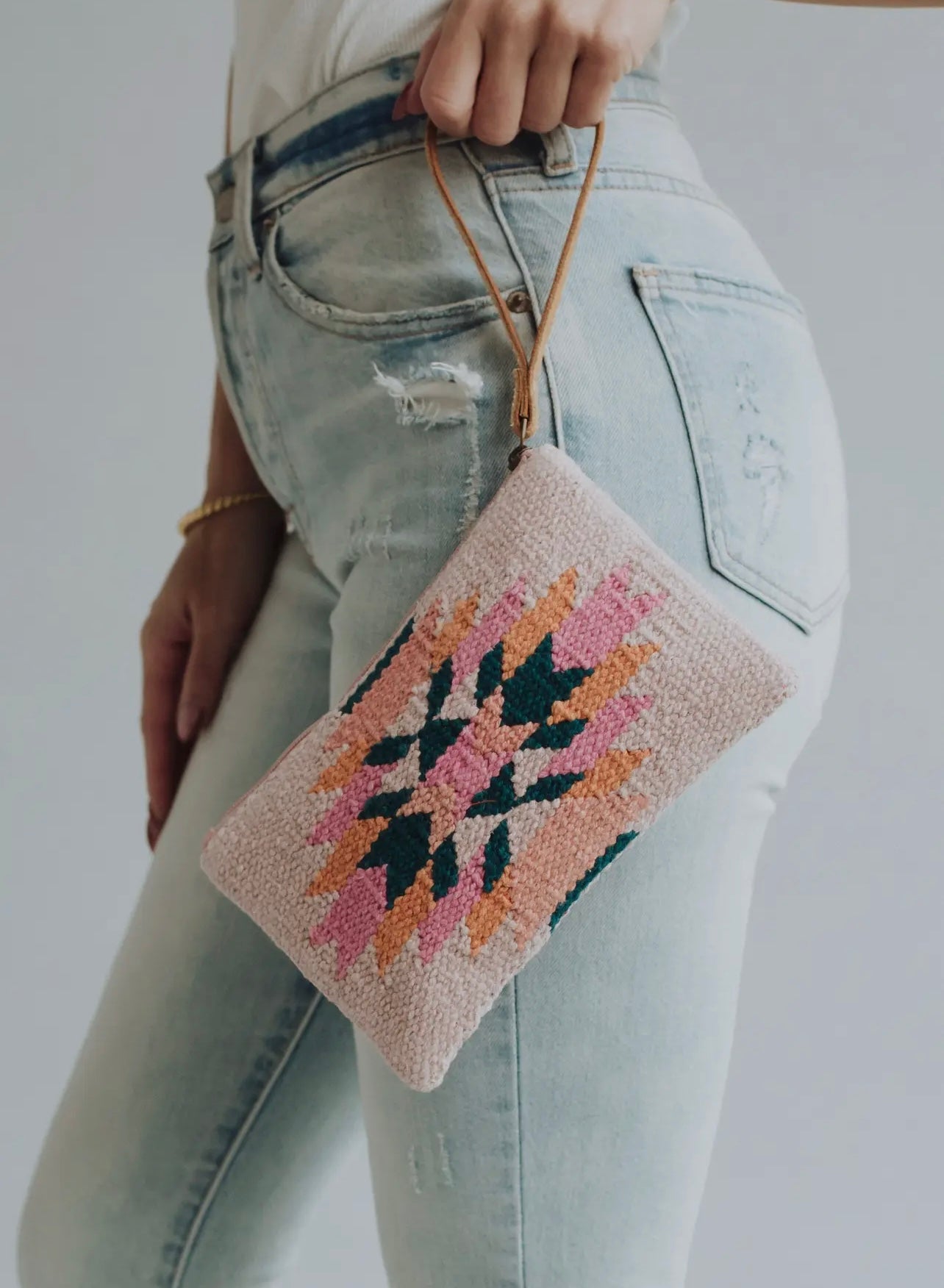 Skye Wristlet