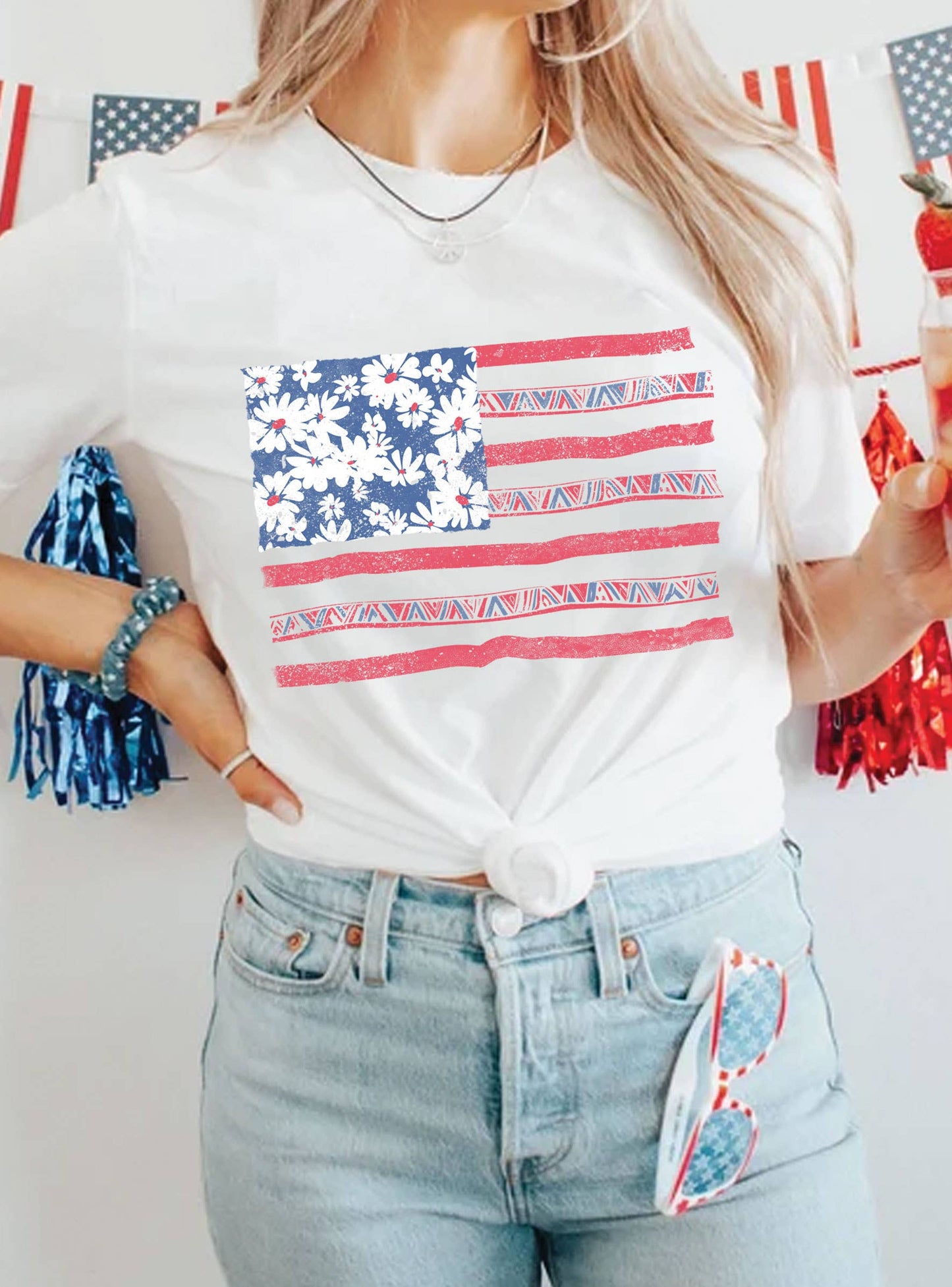 Daisy America Tee